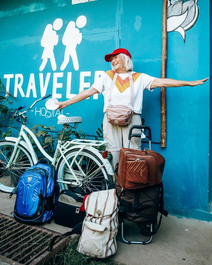 Hostal & Cafe Travelers Santiago Zewnętrze zdjęcie